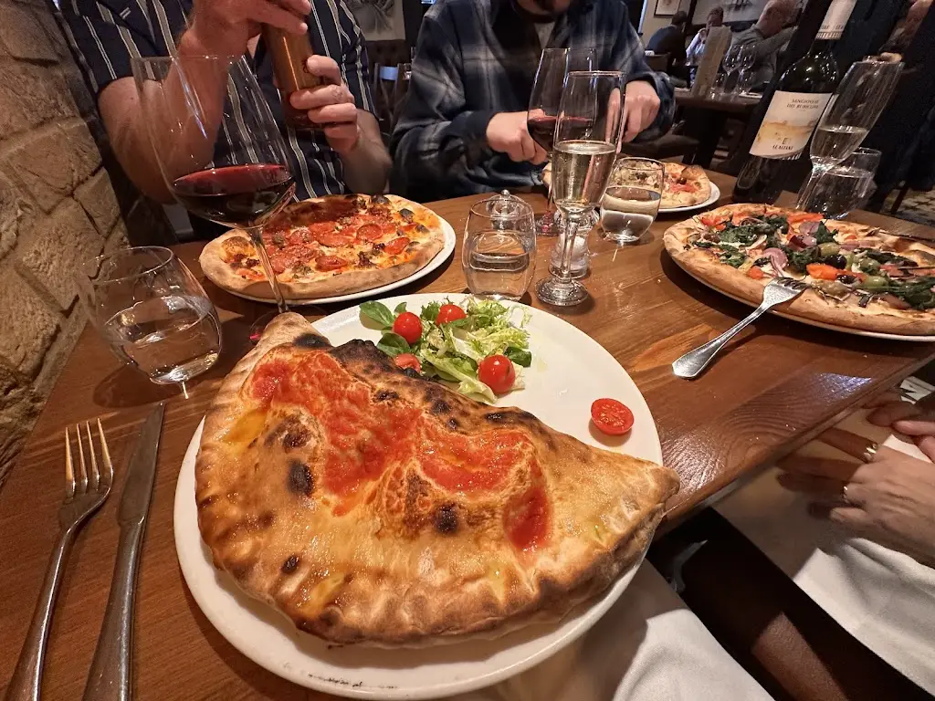 Le Otto Campane_Newbury_slider_image_3