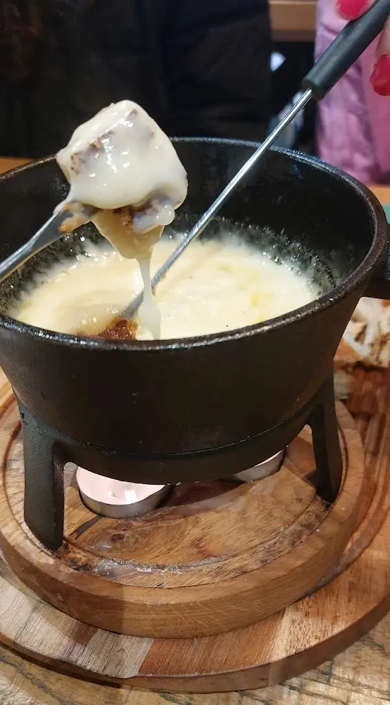 Sam Ainsworth_Chego's_Newbury_recensione