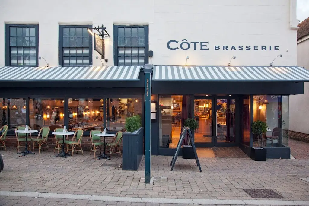 Côte Newbury restaurant in Newbury