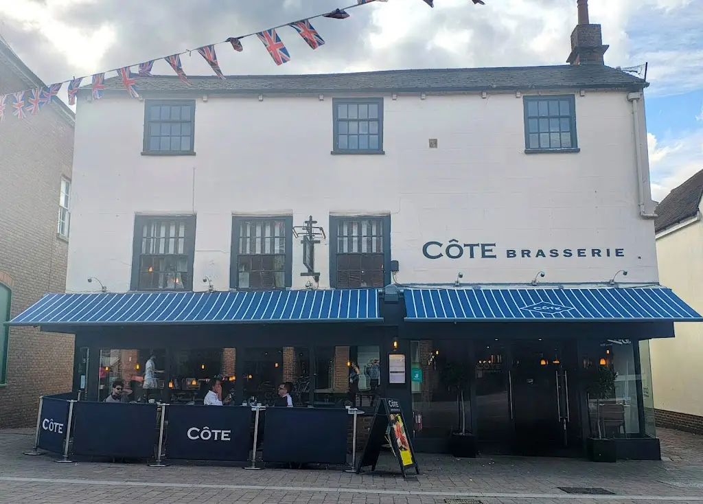 Côte Newbury_Newbury_slider_image_3