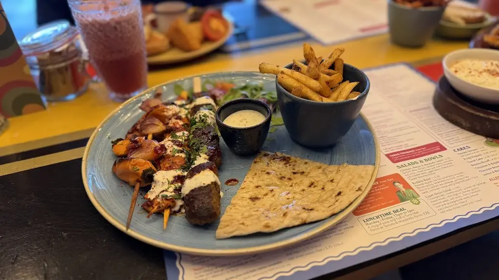 Anthony_Cobrizo Lounge_Newbury_review