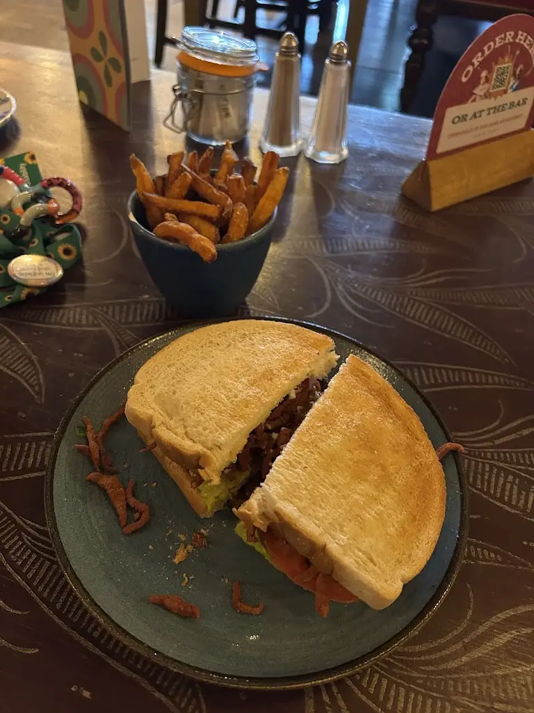 Lydia Stainer_Cobrizo Lounge_Newbury_review