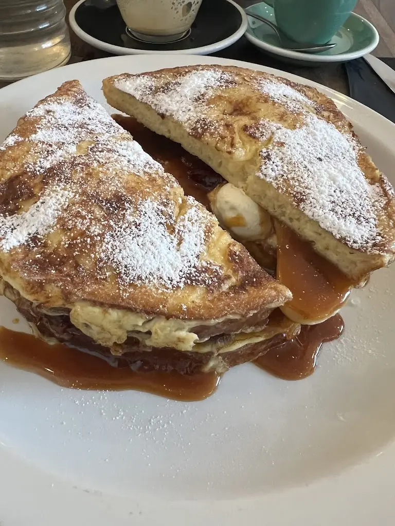 Laura Caponi_SUNDAY cafe & restaurant_Barnsbury_review