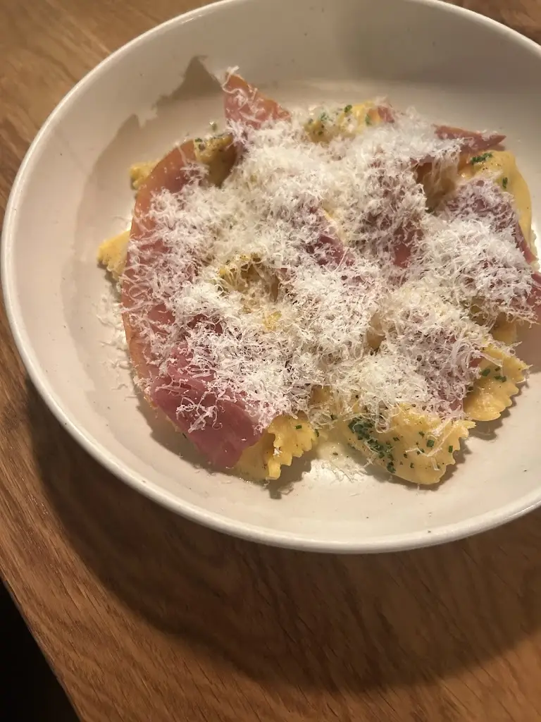 AL Brooks-Callaghan_Benoli_Norwich_review