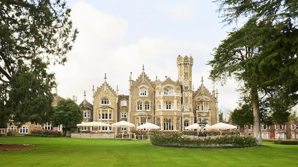 Oakley Court restaurant in Oakley