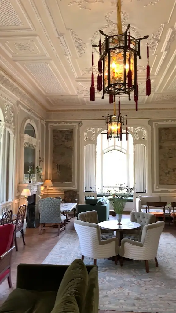 Oakley Court_Oakley_slider_image_2