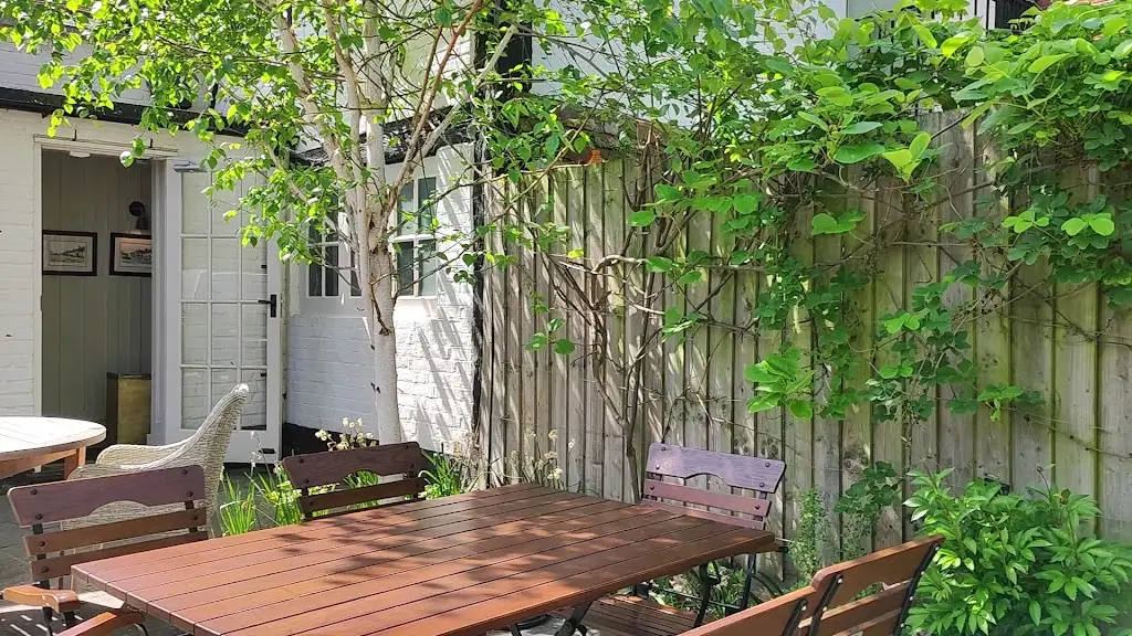 Bel & The Dragon - Odiham_Odiham_slider_image_2