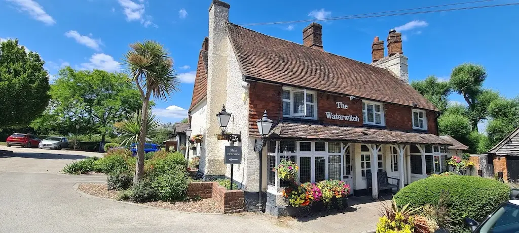 Simon Stephens_Waterwitch_Odiham_review