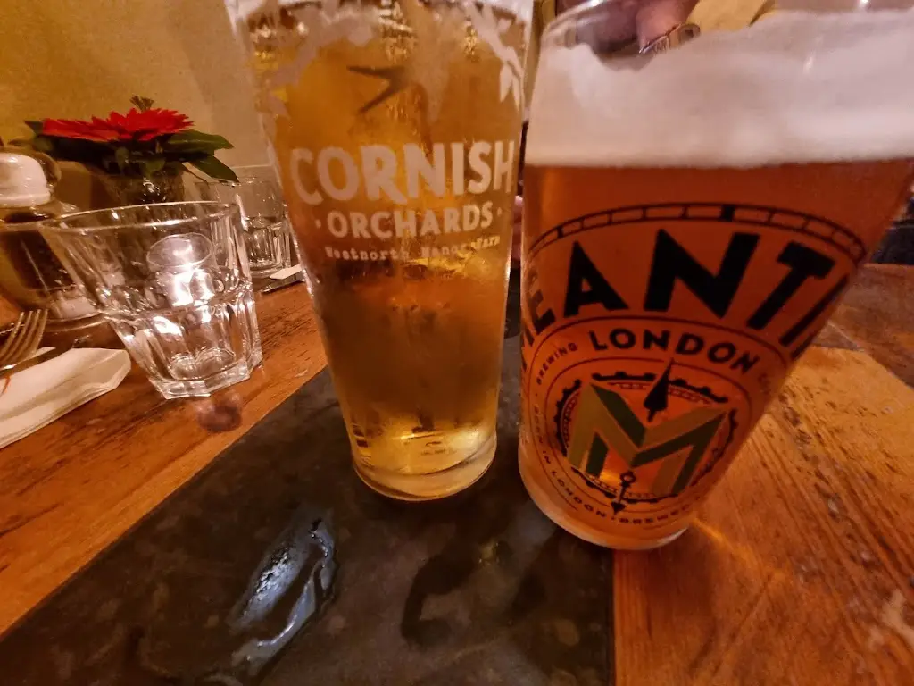 Menu_The Red Lion_Odiham_image_3