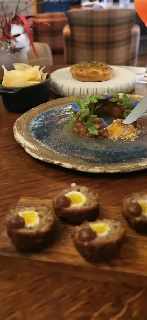 The Loch & The Tyne by Adam Handling Old Windsor_Old Windsor_slider_image_2