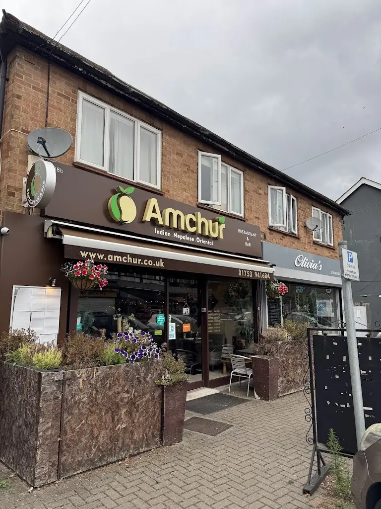 Ian Day_AMCHUR Restaurant and Bar_Old Windsor_review