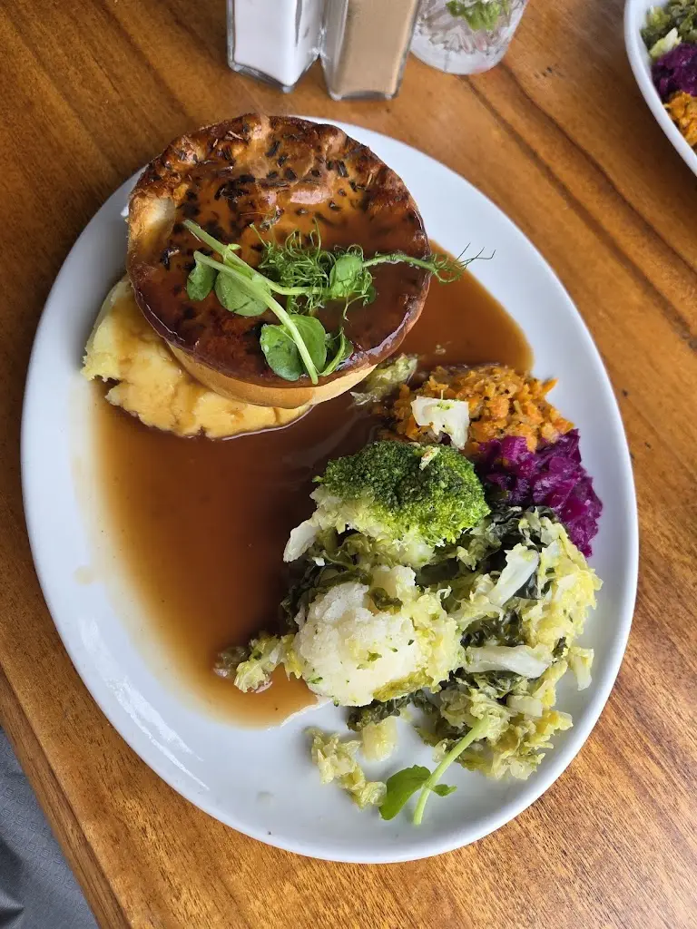 The Fox & Castle_Old Windsor_slider_image_3