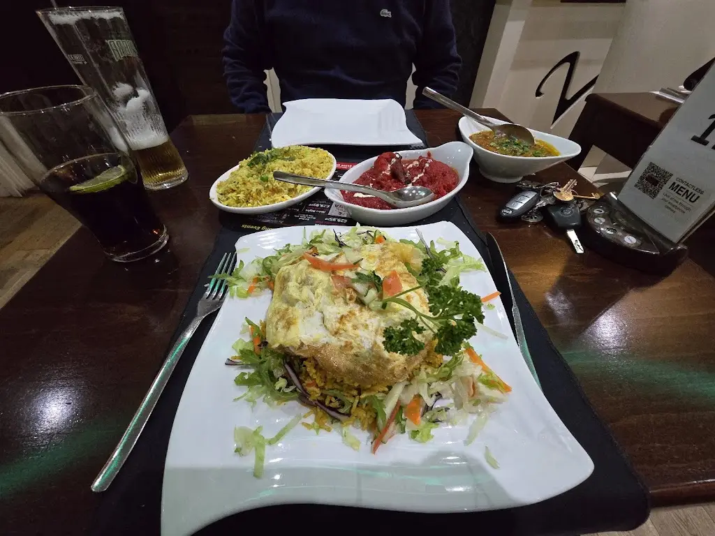 Voujon Indian Restaurant_Orsett_slider_image_2