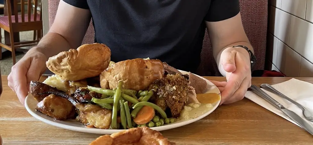 lucy Rutty_Toby Carvery Norton Canes_Norton Canes_recensione
