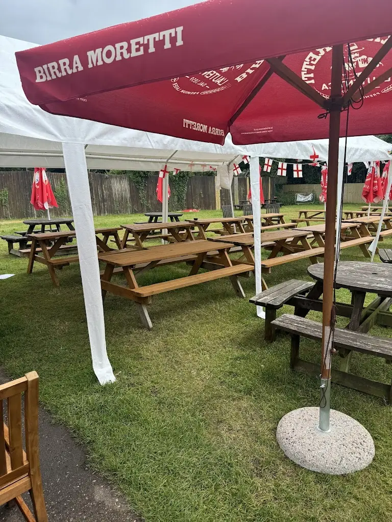 Damian aka Evo._The Railway Tavern_Norton Canes_recensione