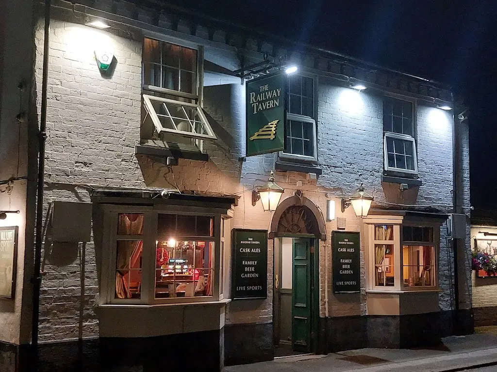 Kieran Kenny_The Railway Tavern_Norton Canes_recensione