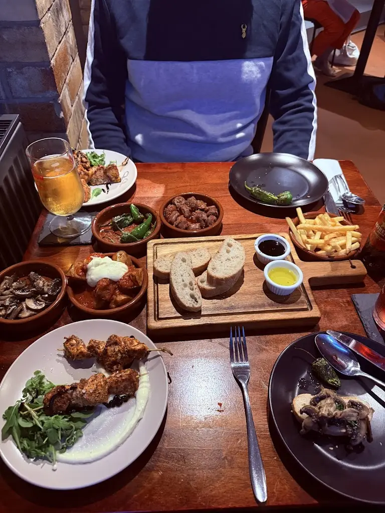 Drae Lyn_Sabrosa_Oswestry_review