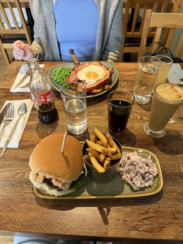 Gemma Hake_Hirst’s Farm Shop & Cafe_Ormesby St Margaret_review