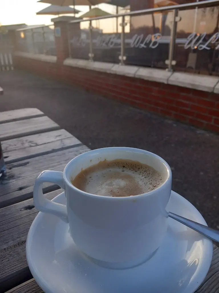 Menu_Whites Lounge Bar _Ormesby St Margaret_image_6