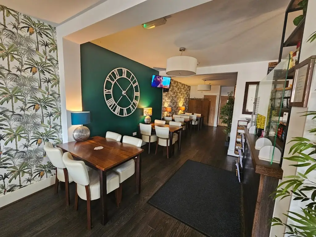 Whites Lounge Bar  restaurant in Ormesby St Margaret