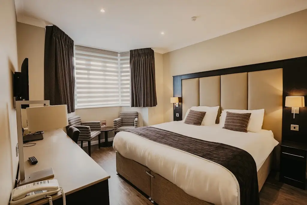 The Crown Lodge Hotel_Outwell_slider_image_3