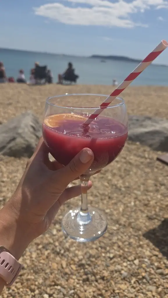 Amy Knowland_Cafe Oasis_Overcombe_reseña