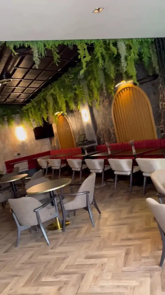 Liam's Lounge_Oldbury_slider_image_2