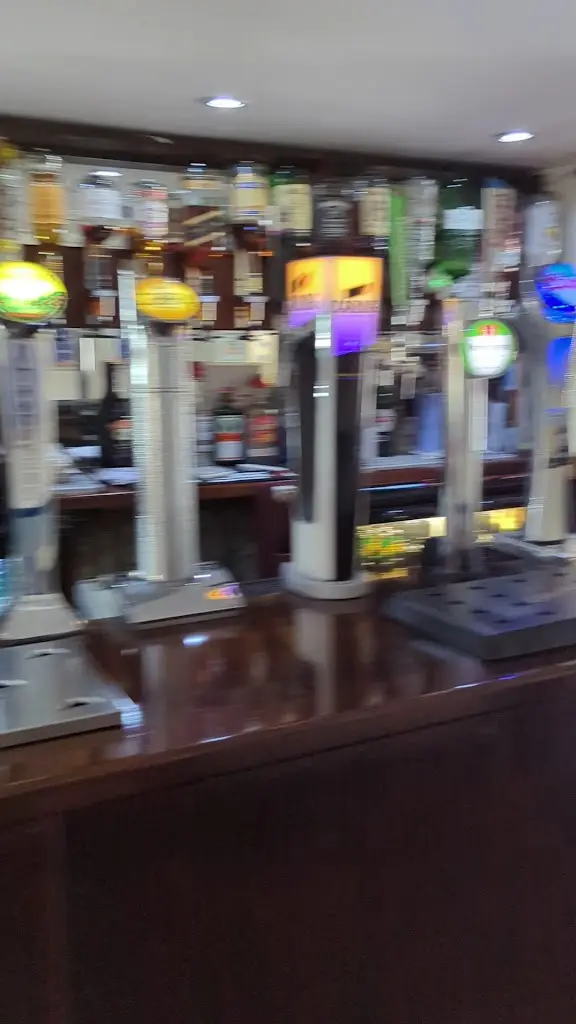 Gurpz M_The British Queen_Oldbury_review