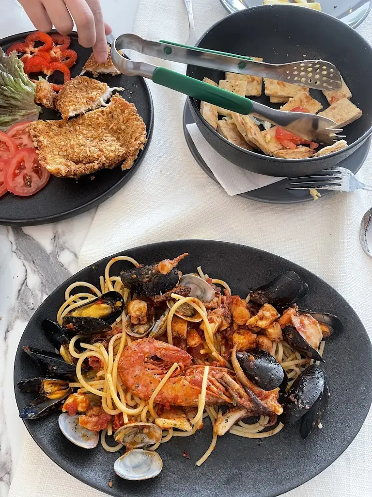 Mario Dyrma_Buon Gusto_Oldbury_review