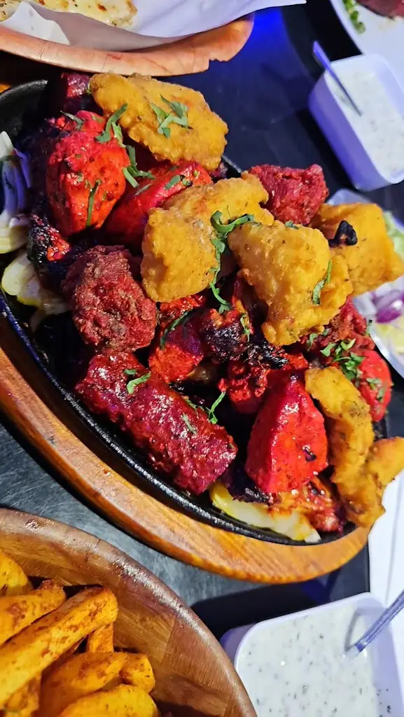 Lee Bates_Club 99 bar & grill_Oldbury_recensione