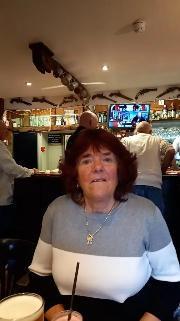 Lynne Packer_The Bakers Arms_Aldbourne_review