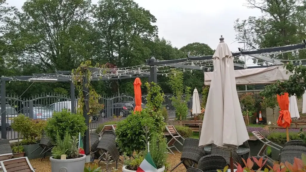 Buon Apps River Lounge and Italian Restaurant_Otley_slider_image_2