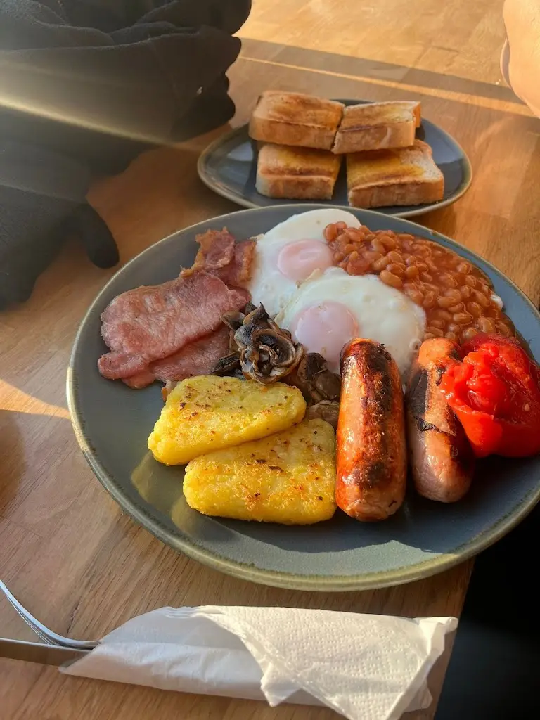 Thomas mullen_Milk Bar Cafe_Otley_review