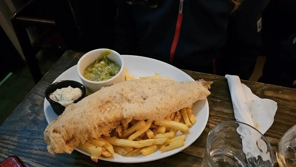 Menu_The Royalty_Otley_image_6