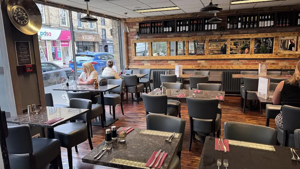 Dermot Griffin_Efes Bar & Bistro_Otley_review