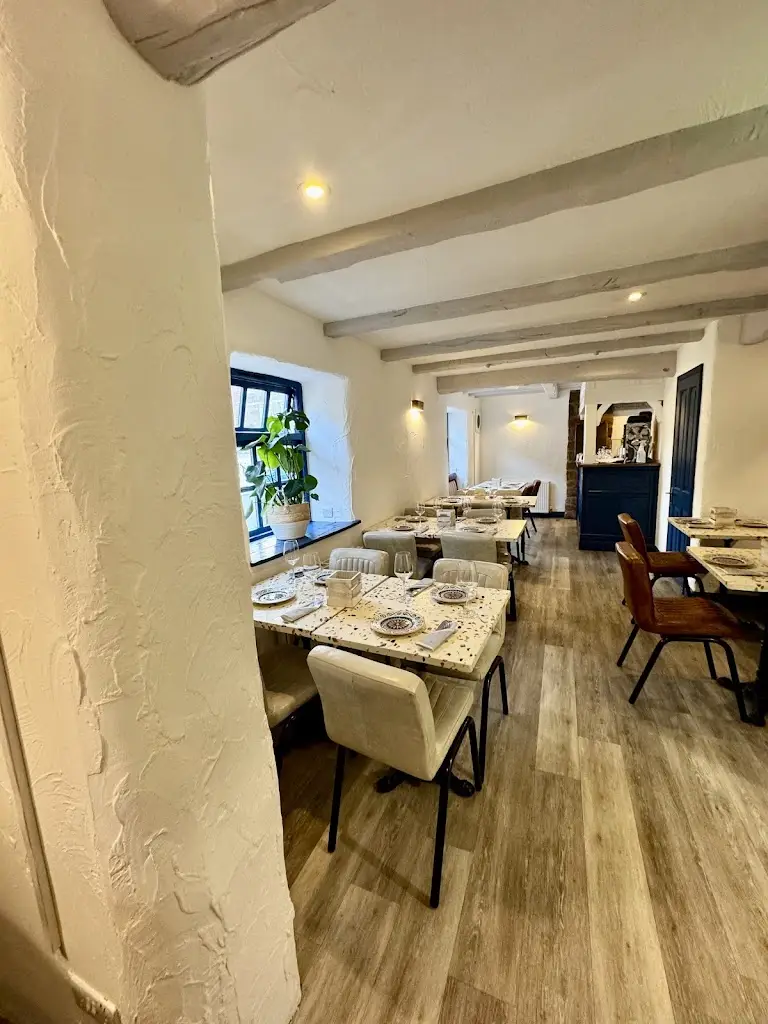 Greetaly_Oughtibridge_slider_image_1