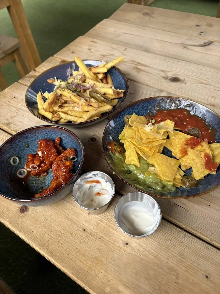 Natalie Fellows_White Hart_Oughtibridge_review