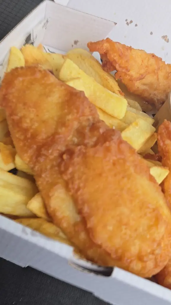 Purple lobster_Oughtibridge_slider_image_2