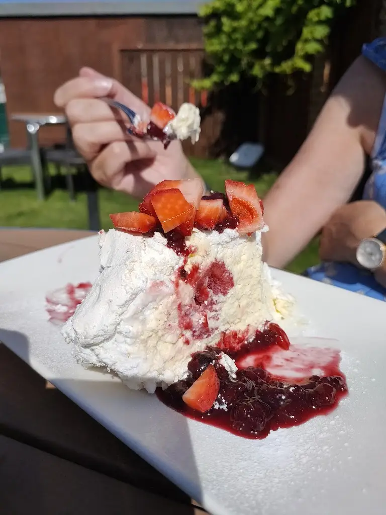 Andrew Moorhouse_Coore Arms_Northallerton_review