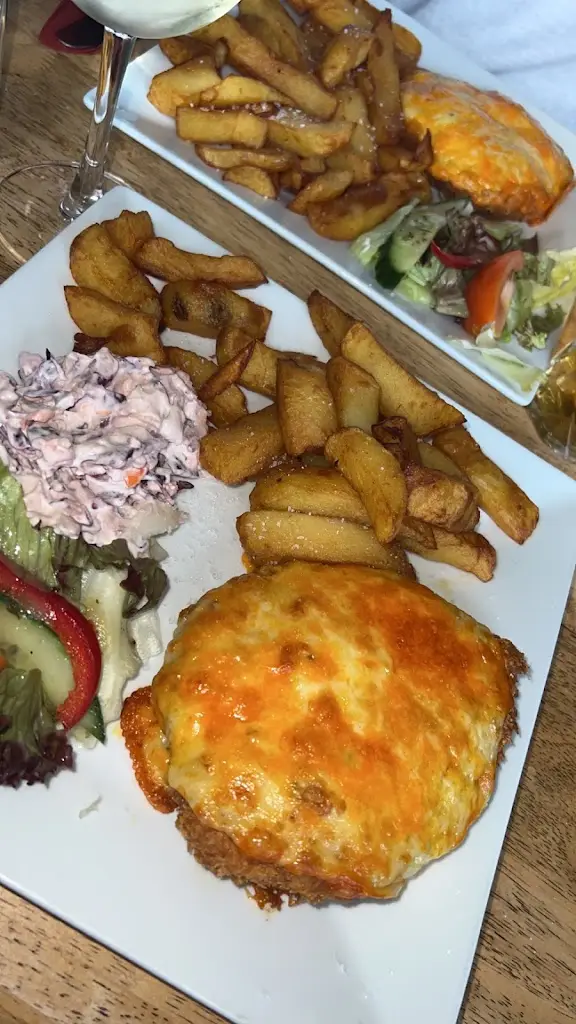 Hannah Raine_Coore Arms_Northallerton_review