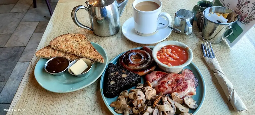 Roots Farm Shop & Cafe_Northallerton_slider_image_3