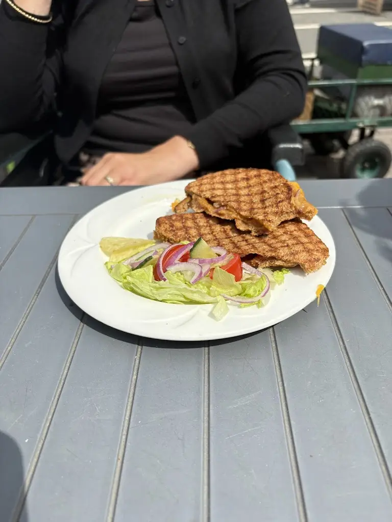 Charlotte Lonsdale_Tickle Toby Inn, Northallerton_Northallerton_review