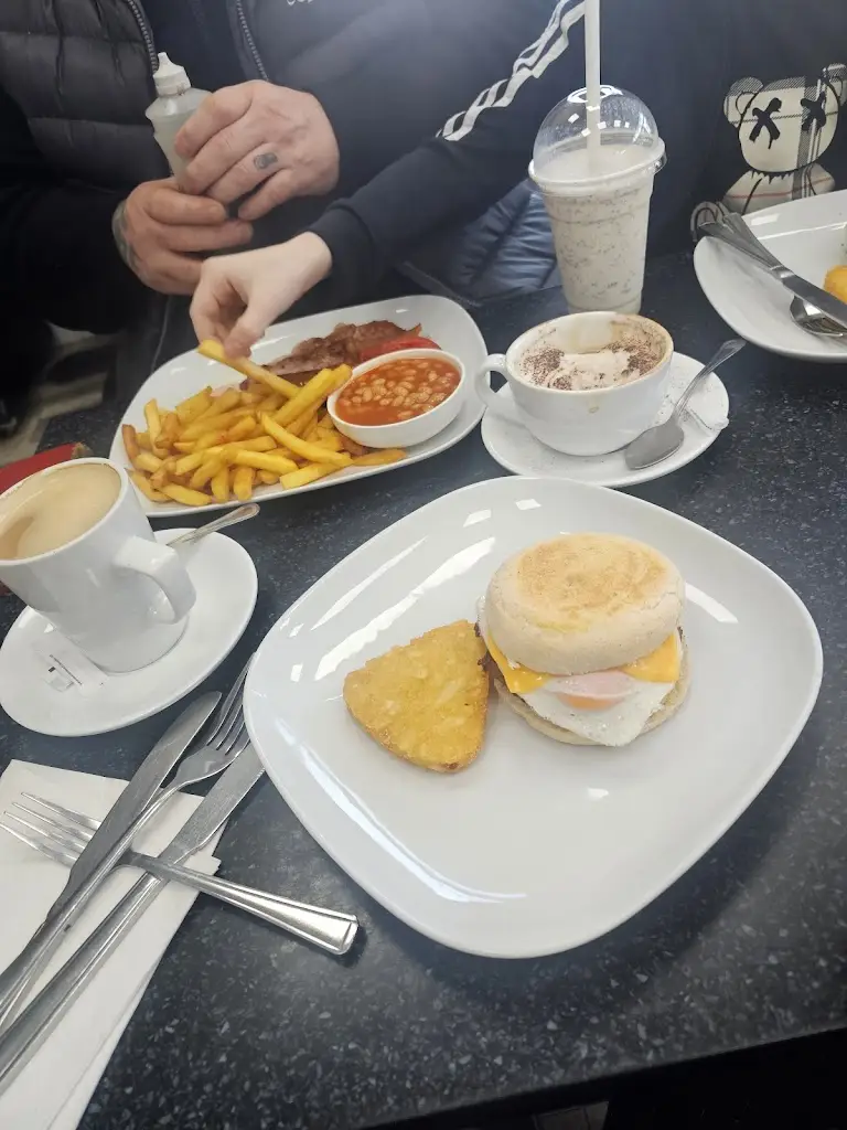 Fay Hamilton_The Village Cafe_Paddock Wood_review