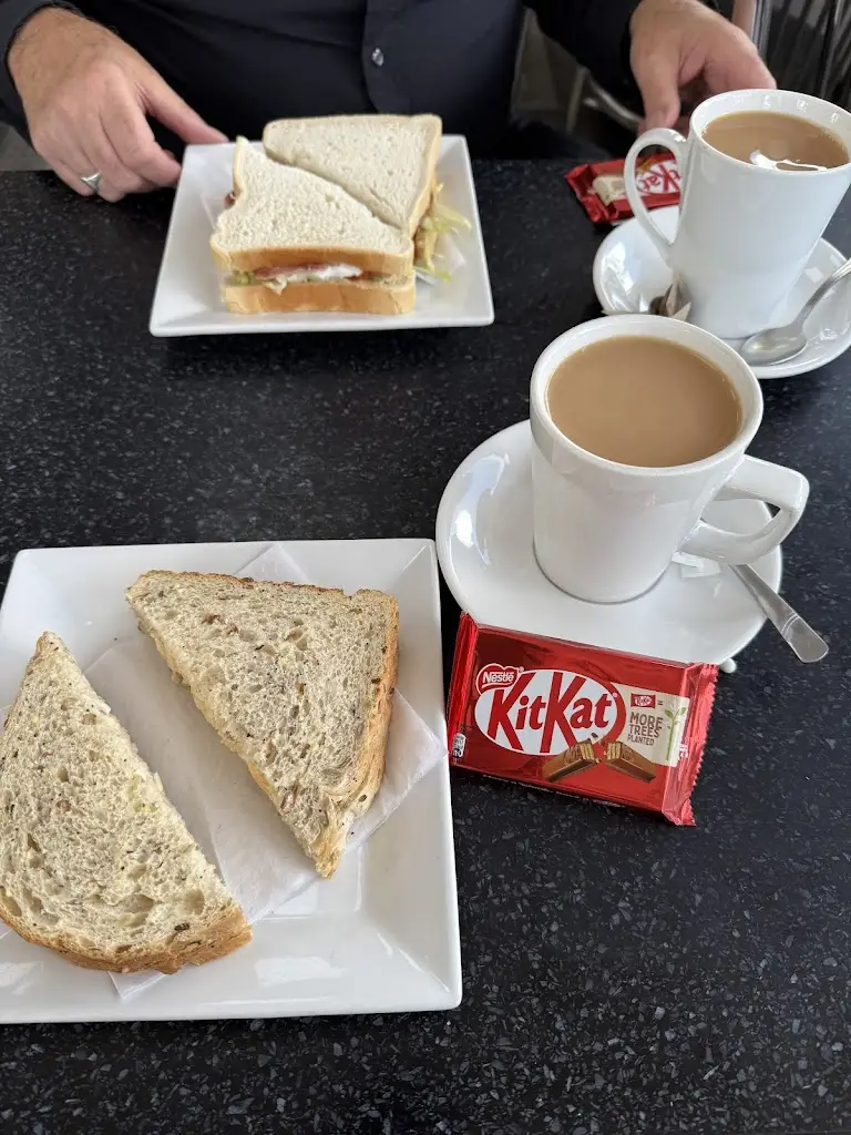 Lady Amanda J_The Village Cafe_Paddock Wood_review