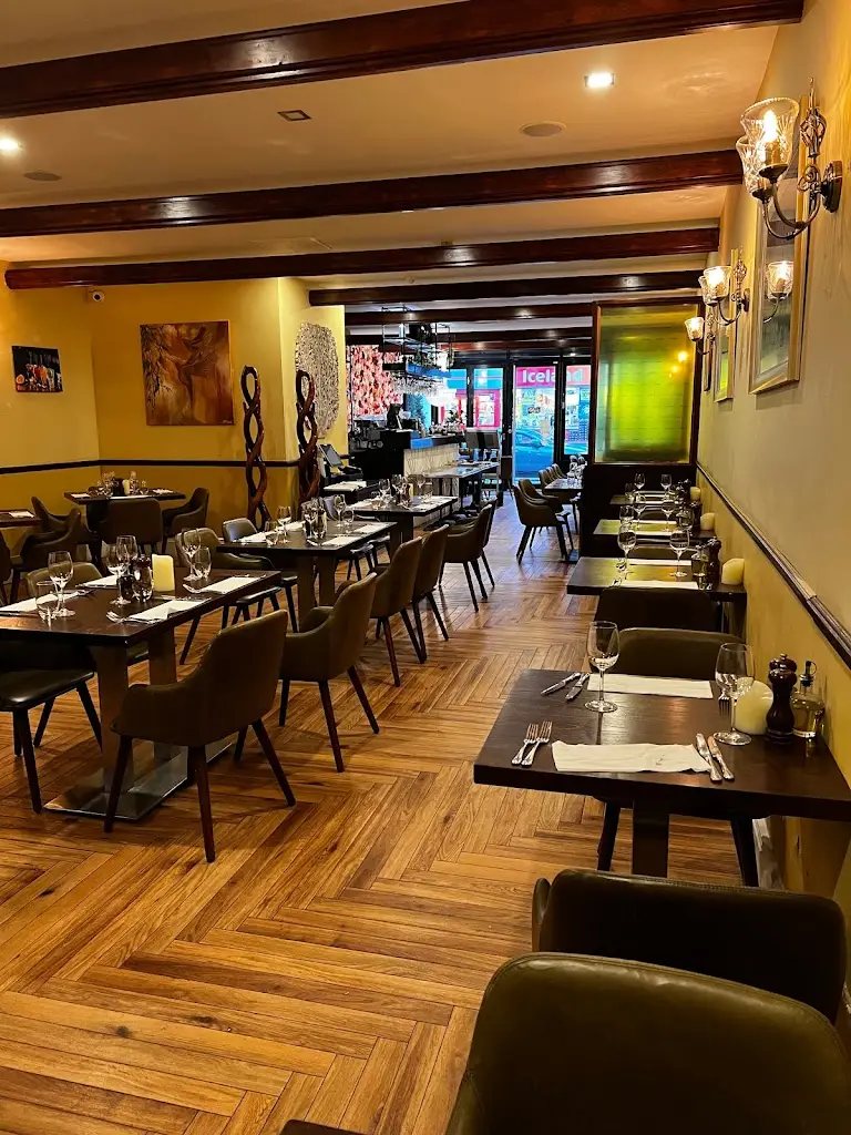 Indiya Bar & Restaurant restaurant in Orpington