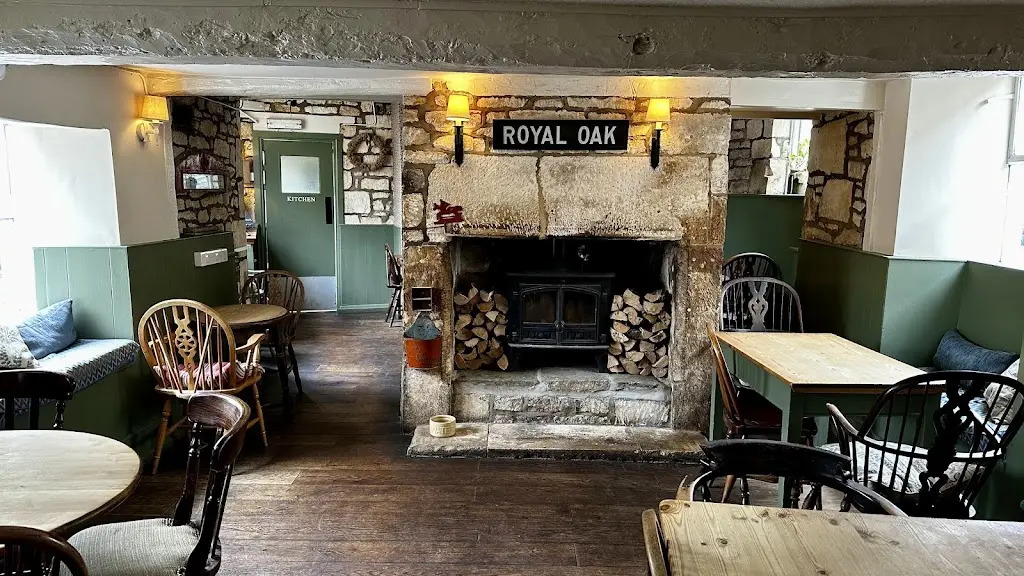 The Oak, Painswick_Painswick_slider_image_1