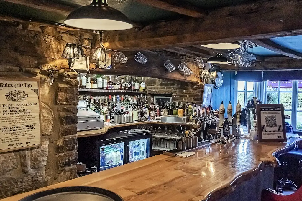 Nut Tree Inn_Oxfordshire_slider_image_1