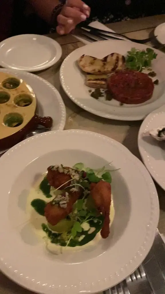 Pierre Victoire_Oxfordshire_slider_image_2