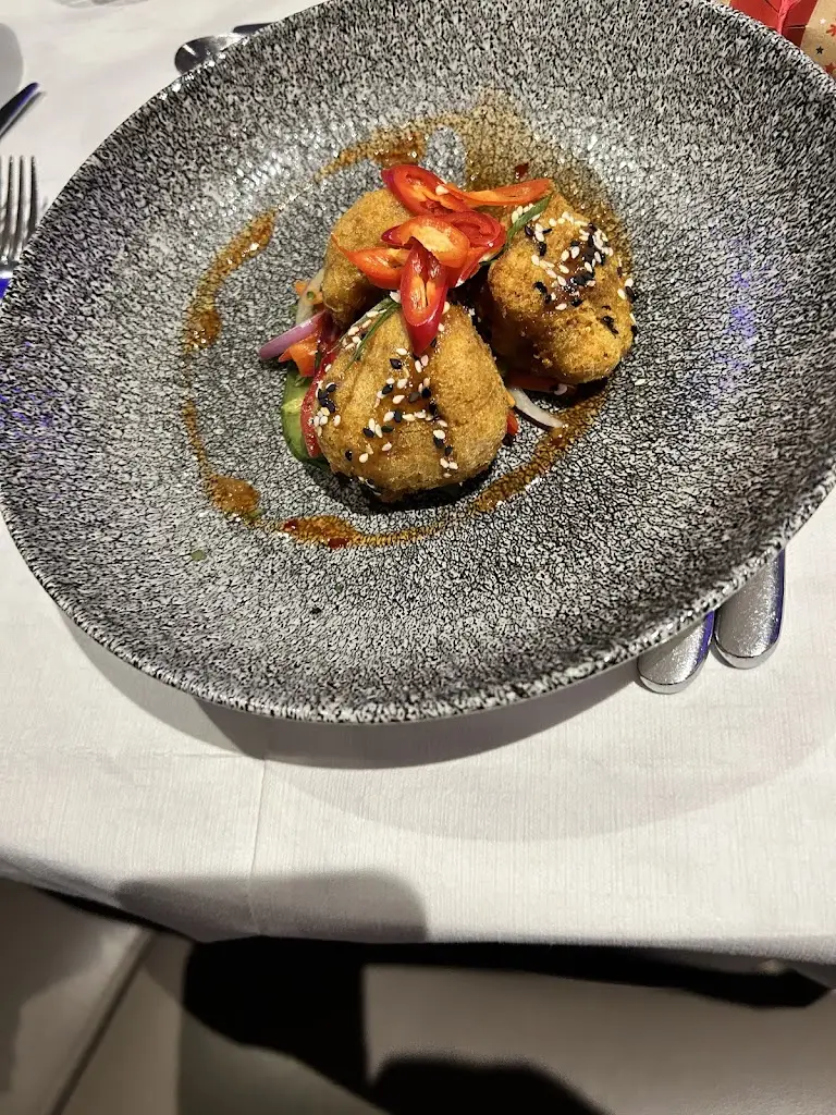 Kelsey Duckworth_The Lounge, Crow Wood_Padiham_review