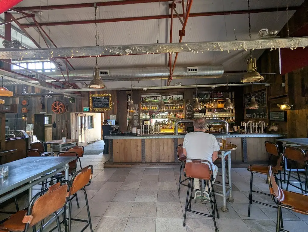 Tap and Kitchen restaurant in Oundle